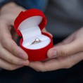 6月6日はプロポーズの日！婚約指輪を探すならぜひ福島の各オペラへ
