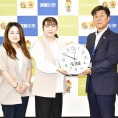 【社会貢献活動】「時の記念日」電波時計贈呈